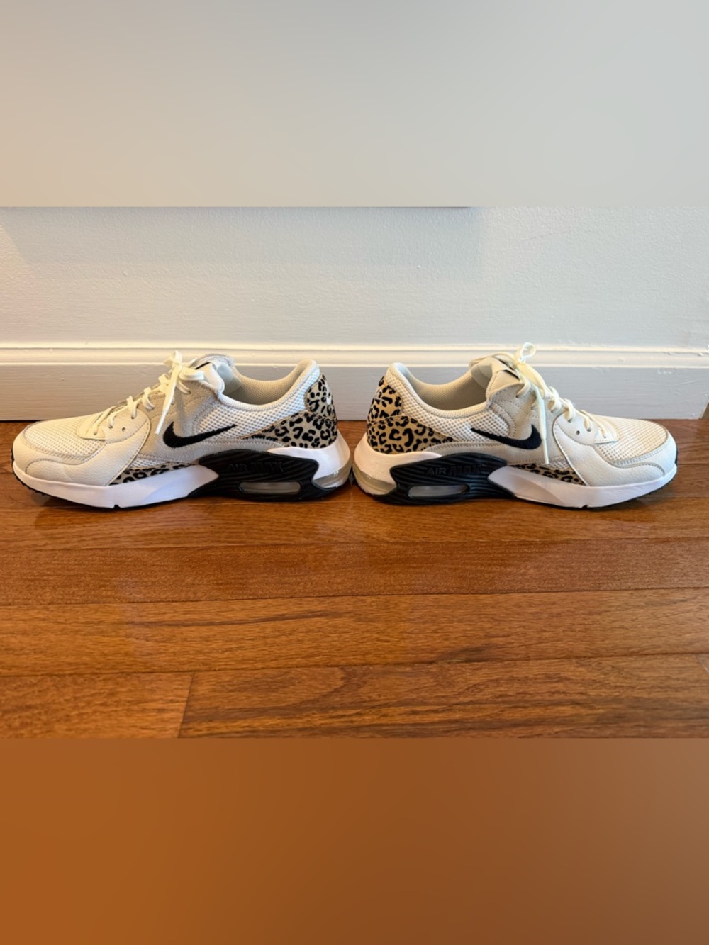 Nike Air Max Excee Women's Sneakers - Picture 6 of 9